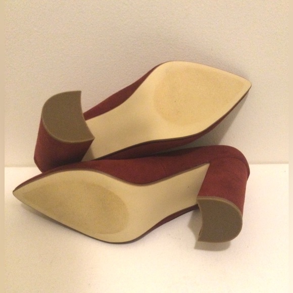 Woman’s Burgundy Stacked Heel Shoe - Picture 4 of 8